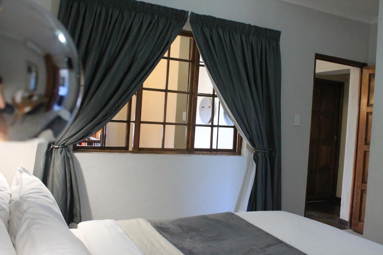 Nelspruit Lodge Mbombela Bagian luar foto